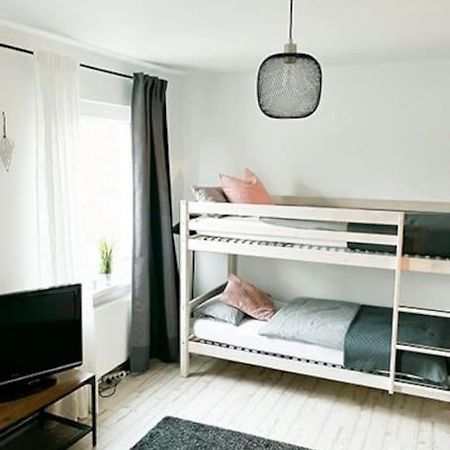 Modernes Apartment Mit Balkon Free Parking Netflix Τσέλε Εξωτερικό φωτογραφία